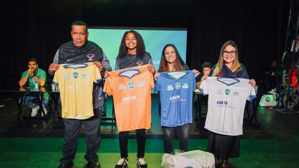 Supercopa dos Condomínios abre espaço para o futebol feminino e impulsiona sonhos nas favelas do Rio