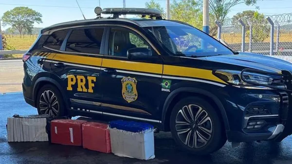 Perseguição na BR-153 termina com apreensão de 100 kg de maconha em Morrinhos