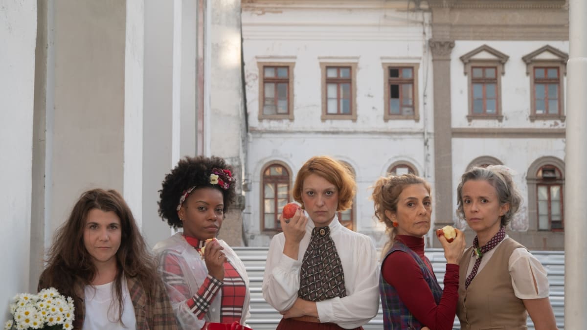 Margaridas estreia no Sesc Copacabana com homenagem à educação e ao teatro