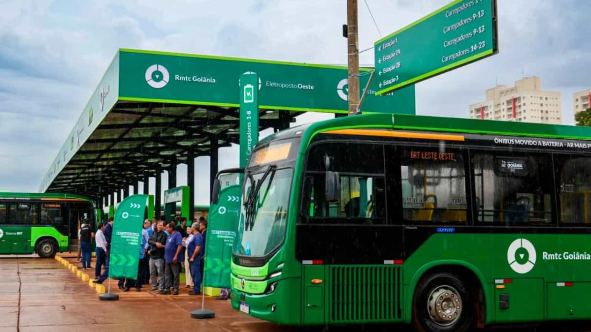 Linhas de ônibus são ampliadas para atender romeiros em Trindade em 2026