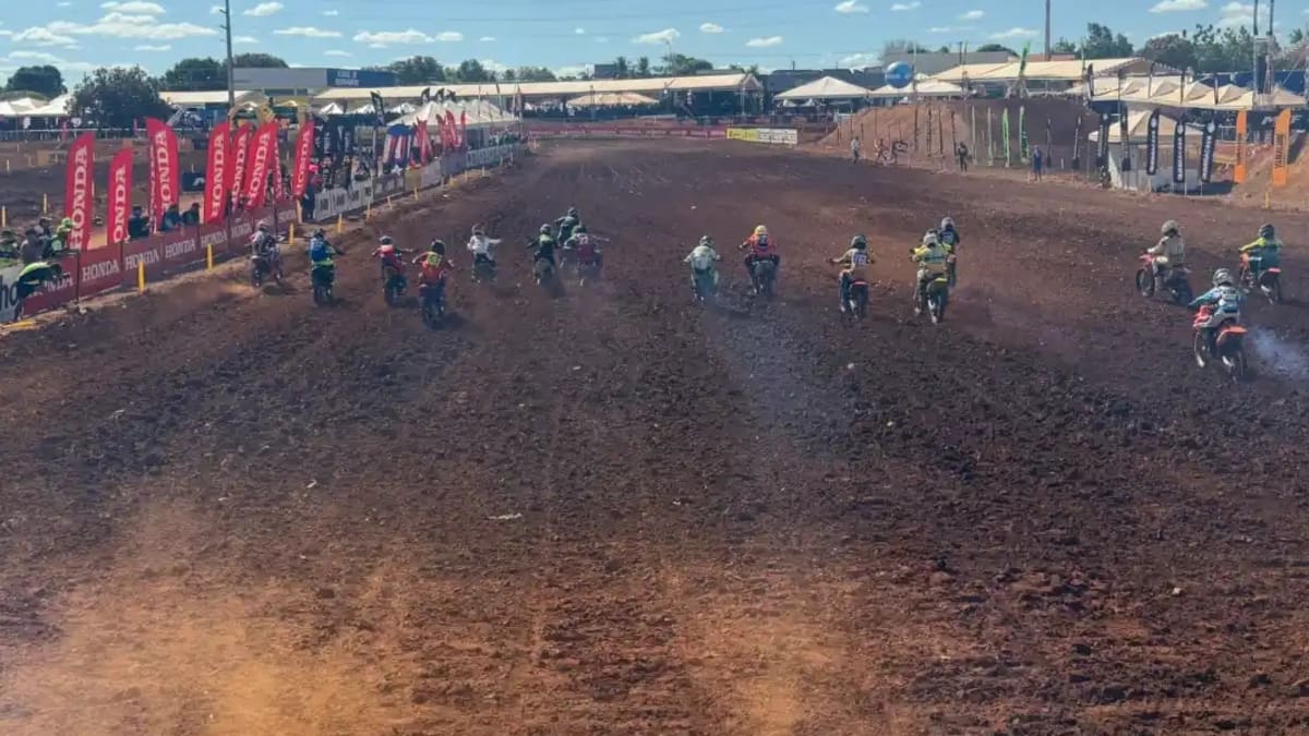 Largada da MX2JR abre disputas classificatórias do MX1 GP Brasil em Goiânia