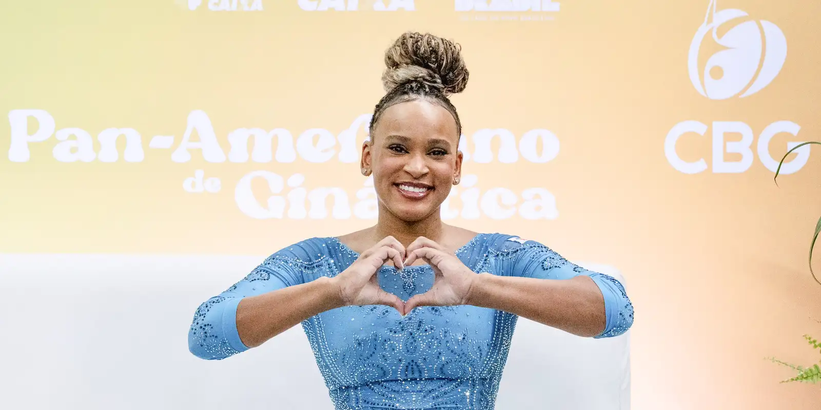 Rebeca Andrade volta com ouro no Pan de ginástica artística