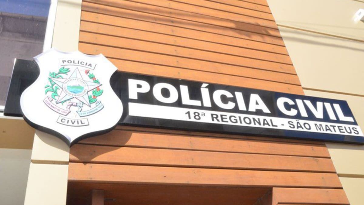 Ciclista morre após cair em quebra-molas e ser atingido por caminhão no Norte do ES