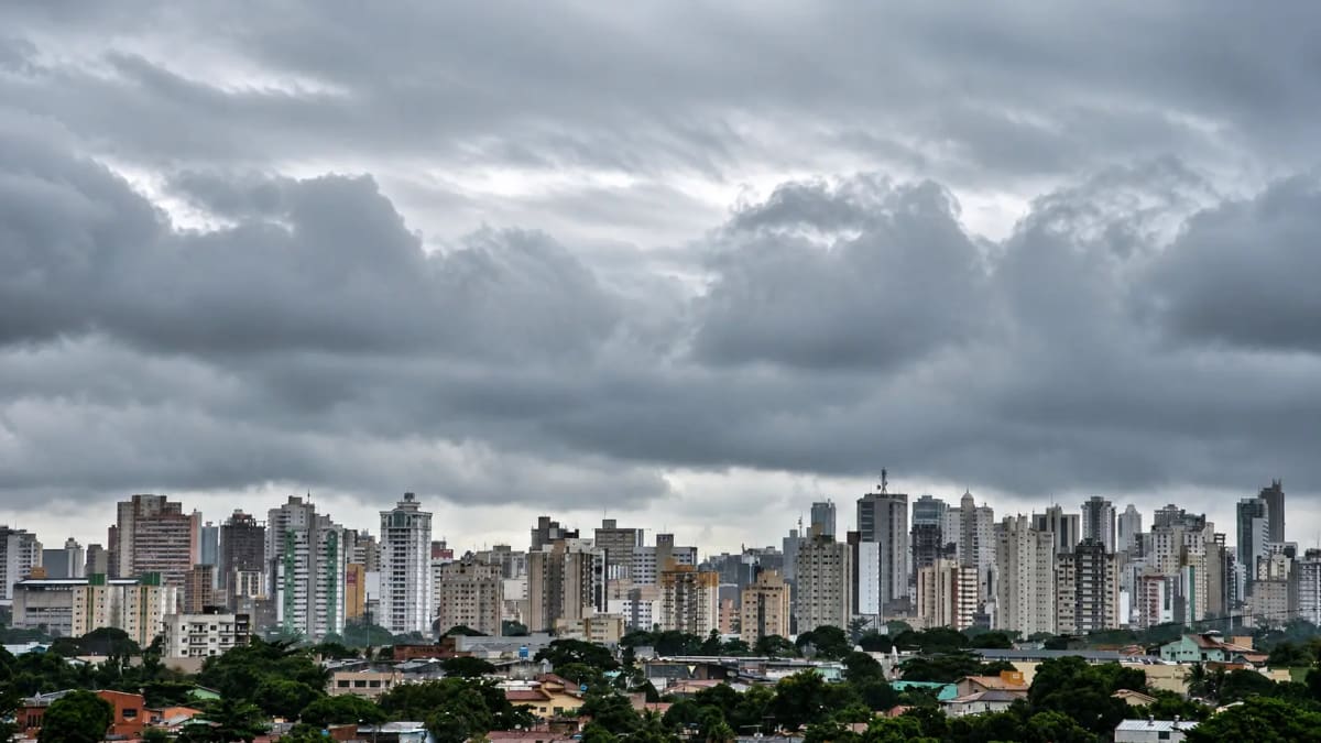 Inverno começa em Goiás com alerta para calor extremo, queimadas e umidade de até 10%