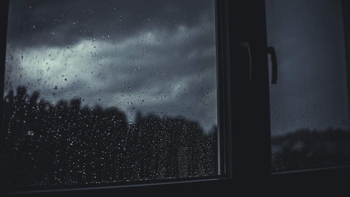 Frente fria deve atingir 3 regiões durante a semana e trazer chuva forte