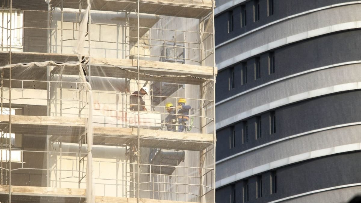 Mais de 16 mil vagas de emprego estão abertas no Paraná; veja como se candidatar