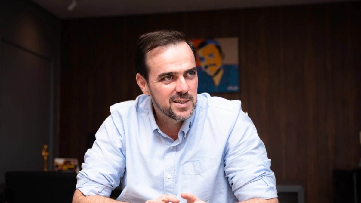 Gustavo Mendanha oficializa pré-candidatura em evento