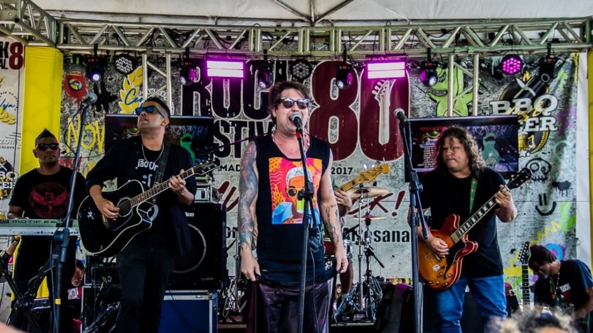 No domingo, Copacabana recebe Klinger e Banda Naus no Rock 80 Festival