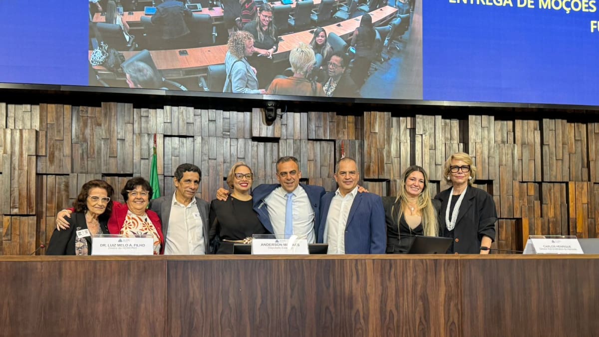 Alerj concede Moção de Aplausos ao HEMORIO em sessão solene