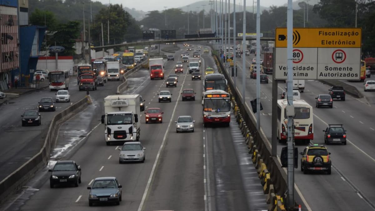 Tiroteio na Avenida Brasil: polícia recupera carga de medicamentos para câncer roubada na Tijuca