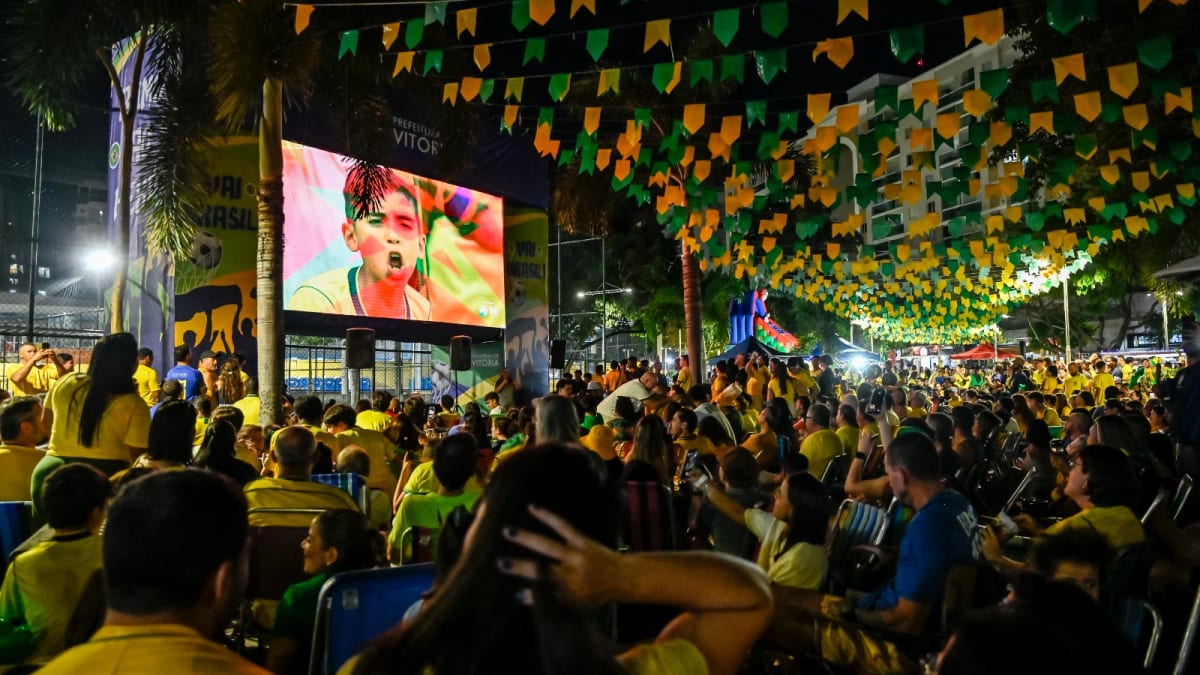 Copa do Mundo: telões de transmissão seguem nos cinco pontos da cidade