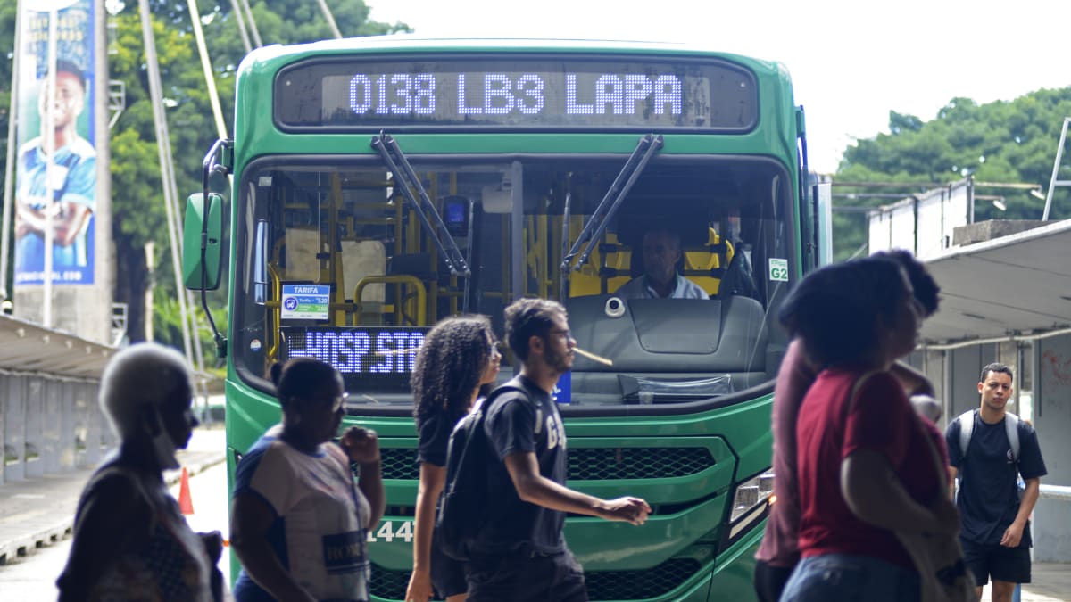 Atenção! Salvador fica sem ônibus durante jogo do Brasil na Copa do Mundo