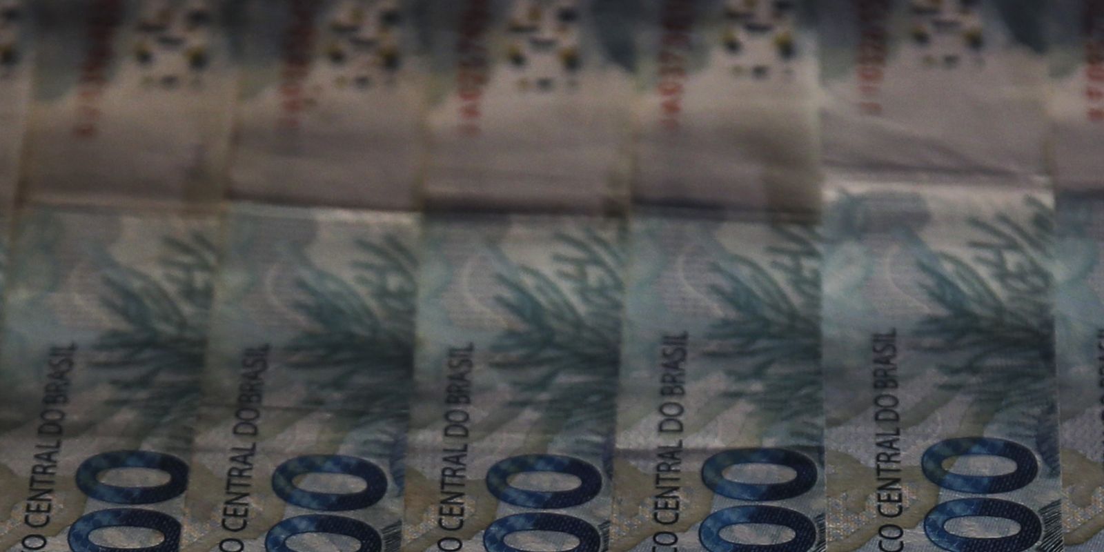Dívida Pública sobe 2, 66% em maio e supera R$ 9 trilhões