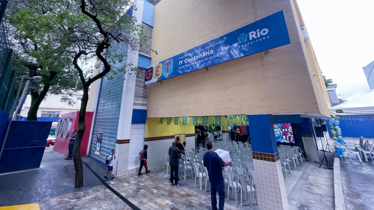 Copa do Mundo da educação tem escola da Maré entre finalistas