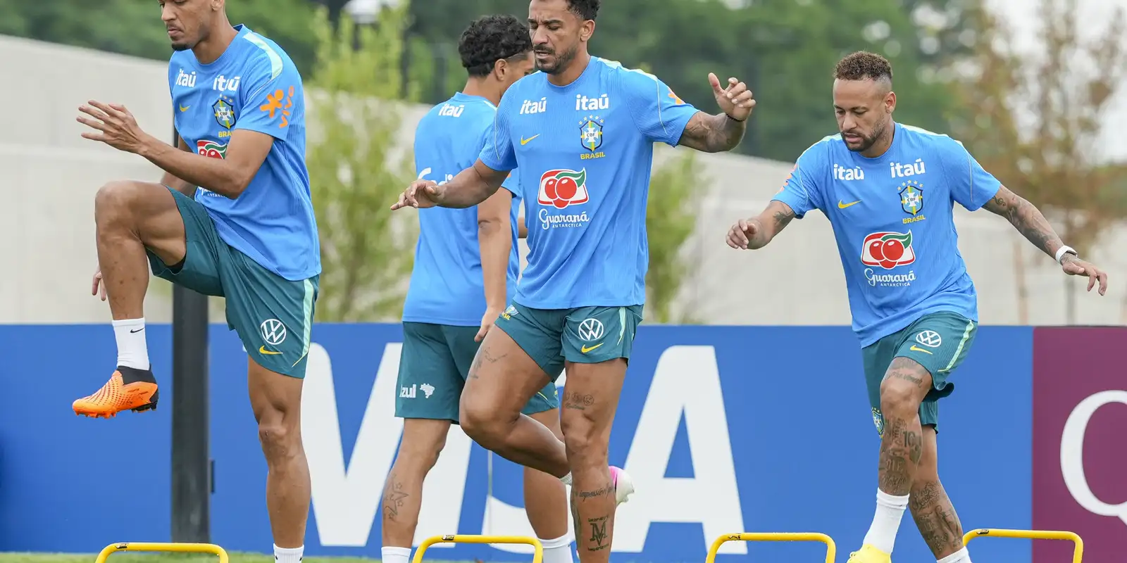 Brasil faz penúltimo treino e viaja para o Texas onde enfrenta Japão
