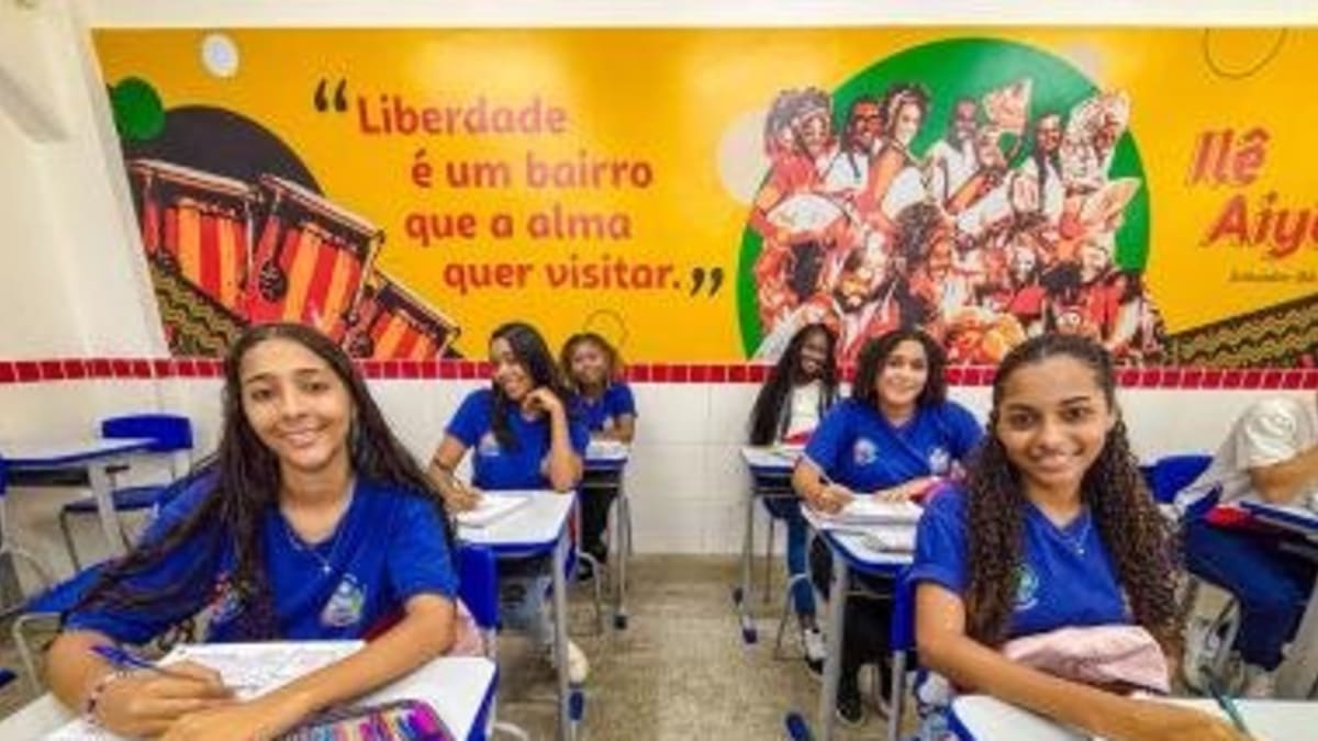 Evasão escolar cai 9% no Ensino Médio da Rede Estadual da Bahia | SECOM