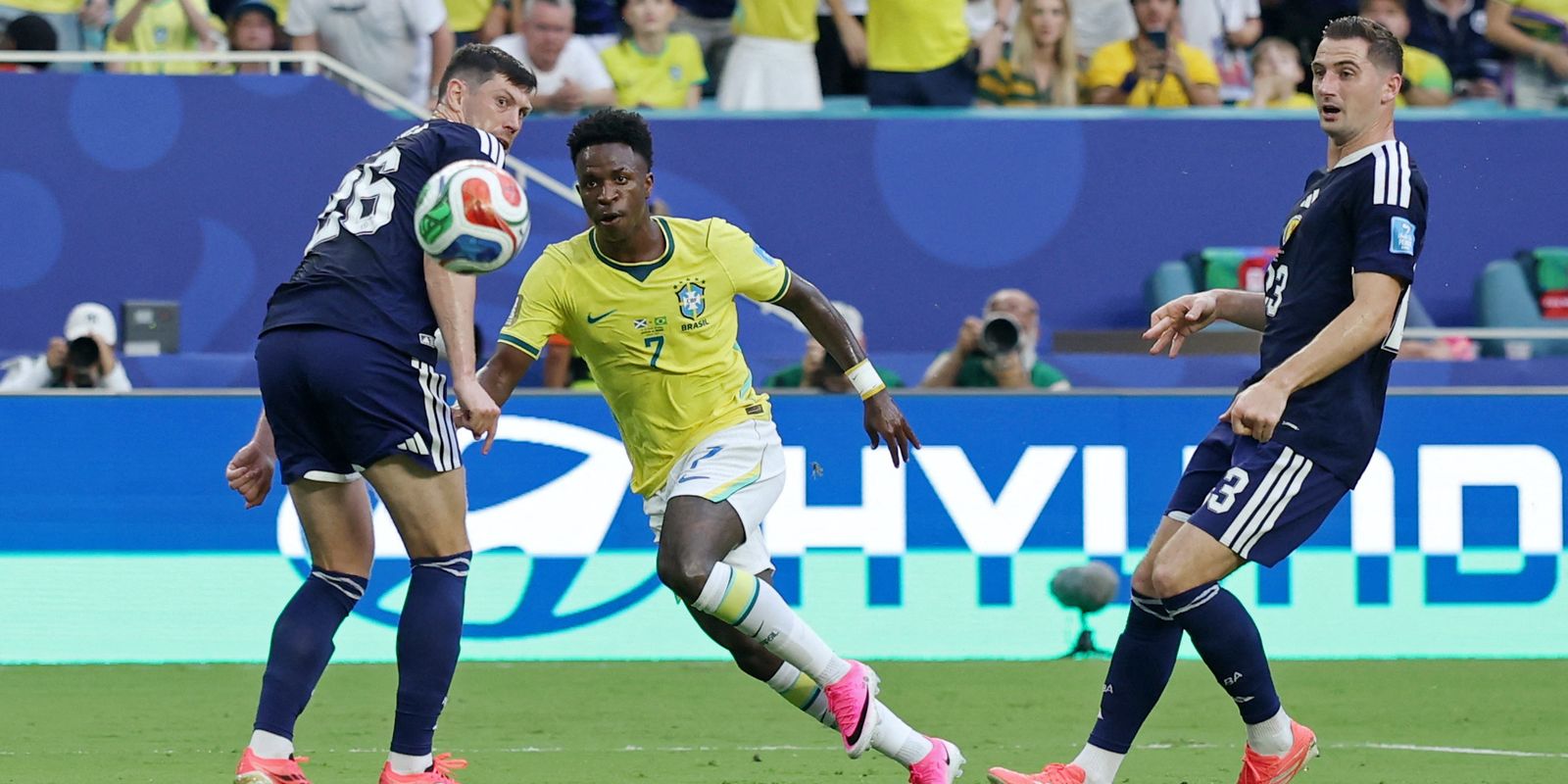 Brasil e Japão se enfrentam hoje no mata-mata; jogos da Copa