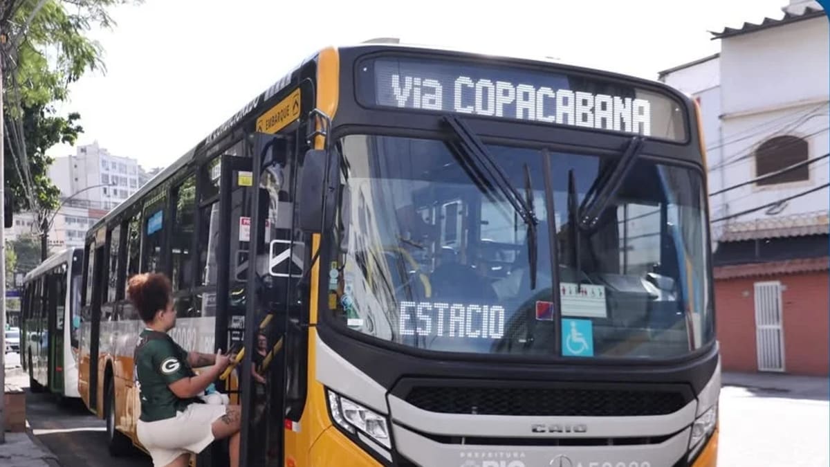 Greve dos rodoviários no Rio continua nesta terça