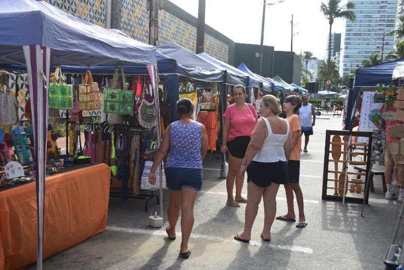 Feira de Artesanato Itinerante em Praia Grande tem edição especial inspirada na Copa do Mundo