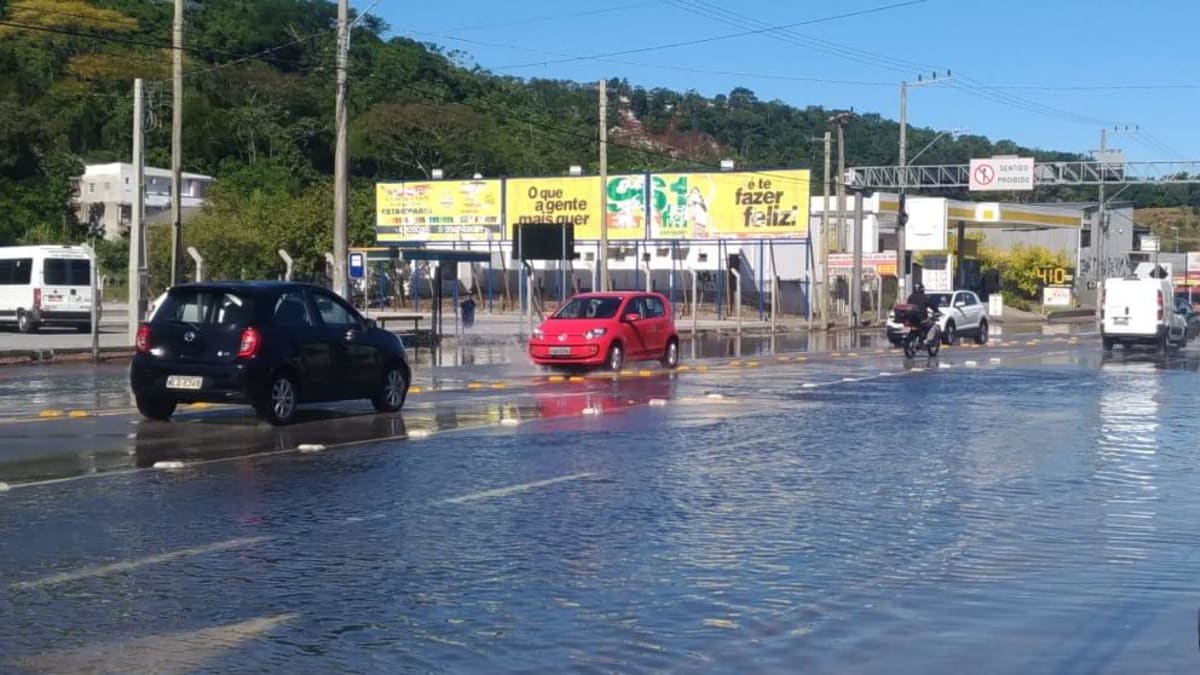 Defesa Civil alerta para maré alta e riscos em Florianópolis