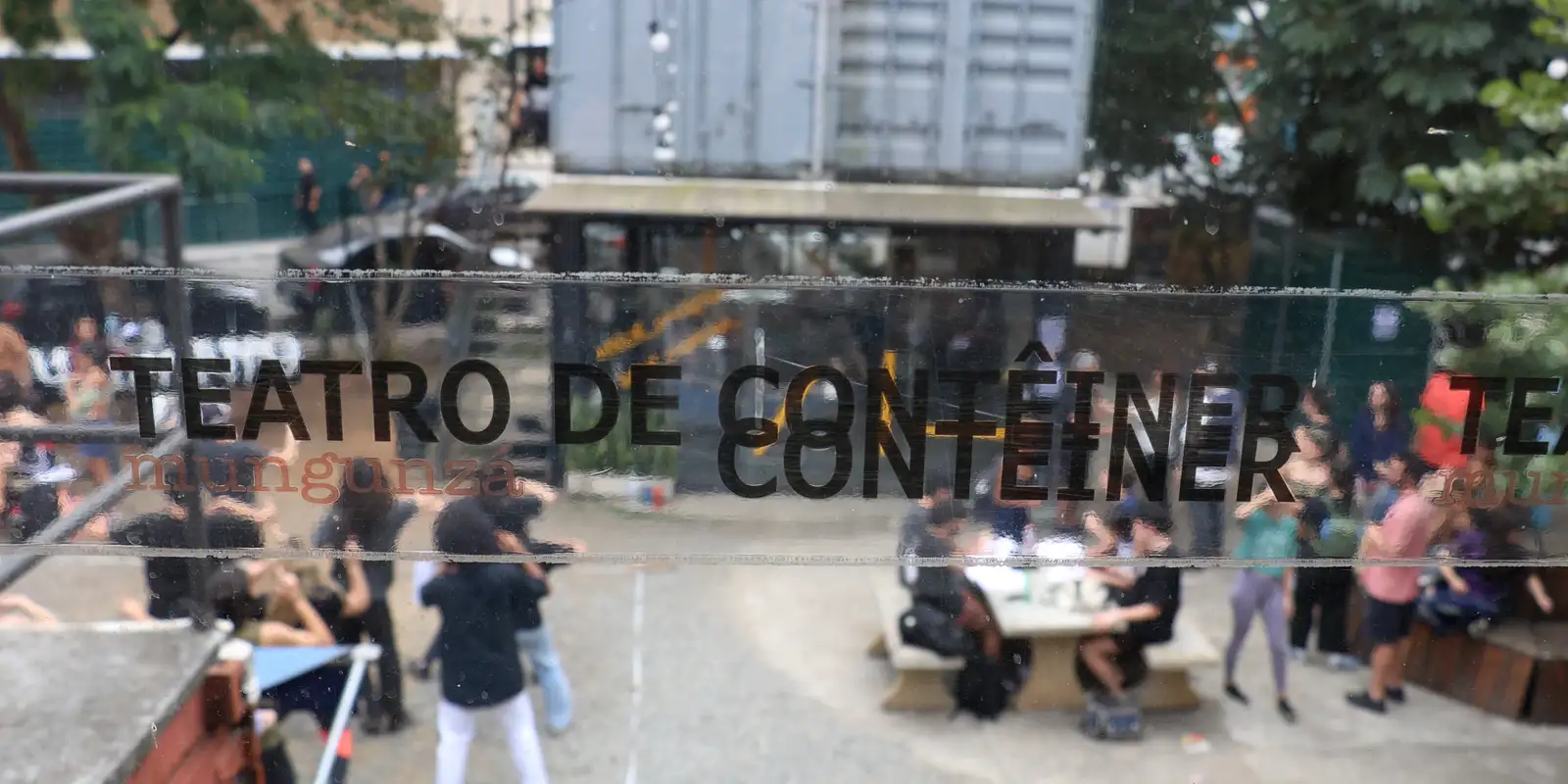 Prefeitura retoma terreno do Teatro de Contêiner em São Paulo