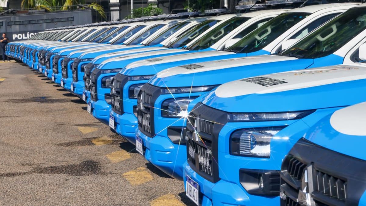 Governo do Estado entrega novas viaturas e equipamentos para reforçar a Polícia Militar