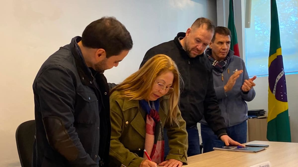 Colégio Estadual Farroupilha inicia obras para nova subestação de energia em Farroupilha