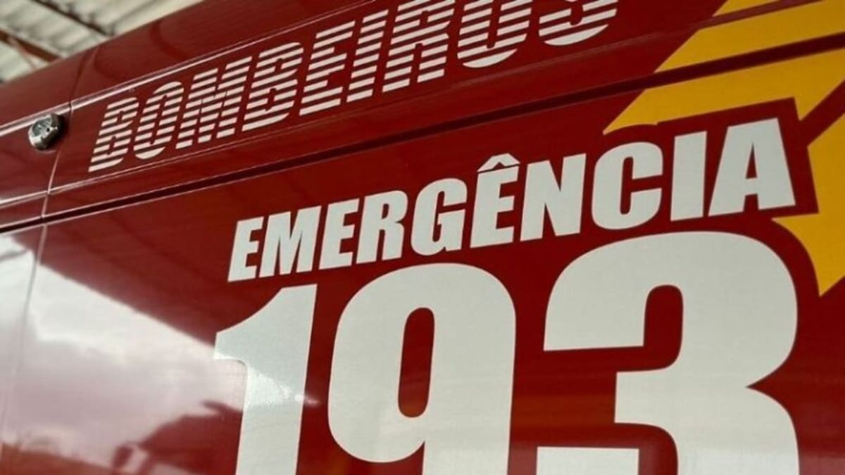 Mulher é encontrada morta após ser jogada de carro em São José