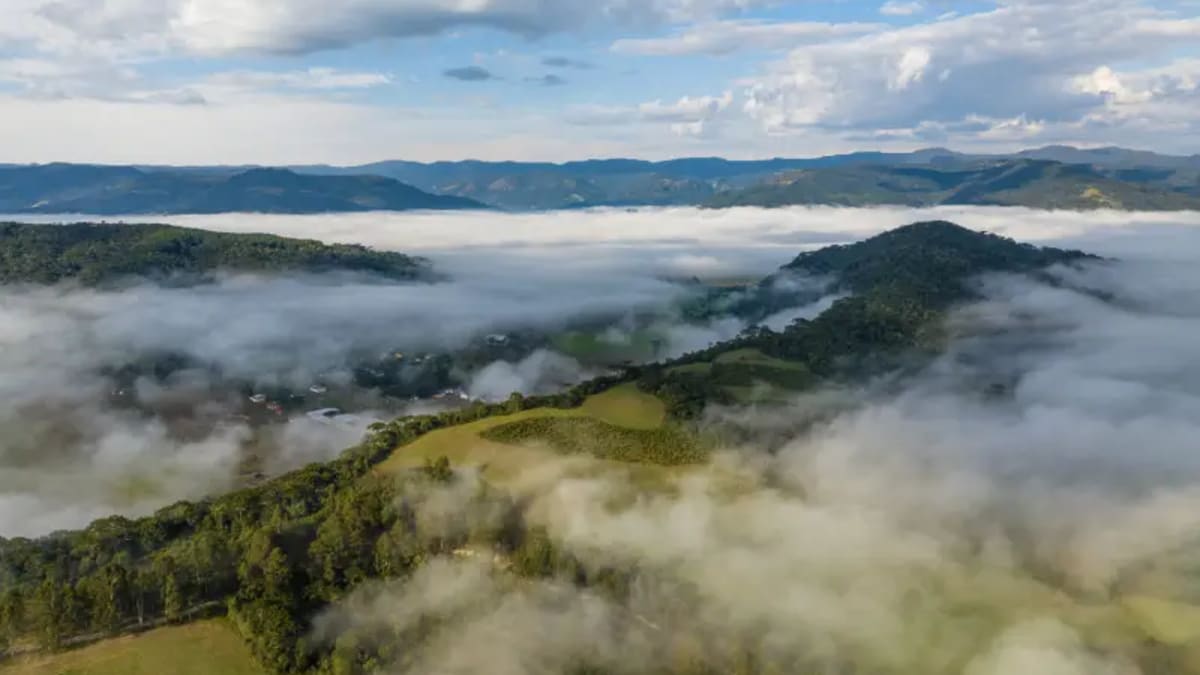 Frio intenso derruba temperaturas em Santa Catarina até quarta-feira