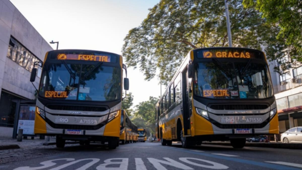 Retomada da linha 439 entre Vila Isabel e Leblon começa com atraso e frota reduzida