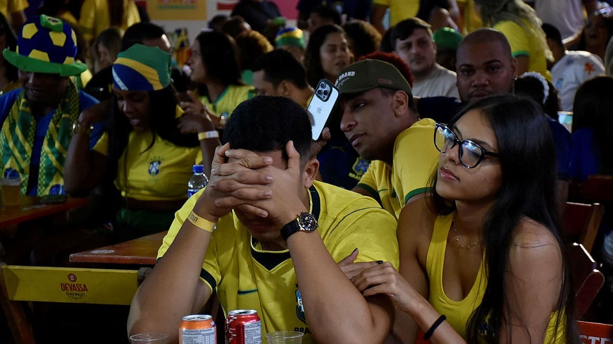 Empresários baianos enfrentam perdas após eliminação precoce do Brasil na Copa do Mundo