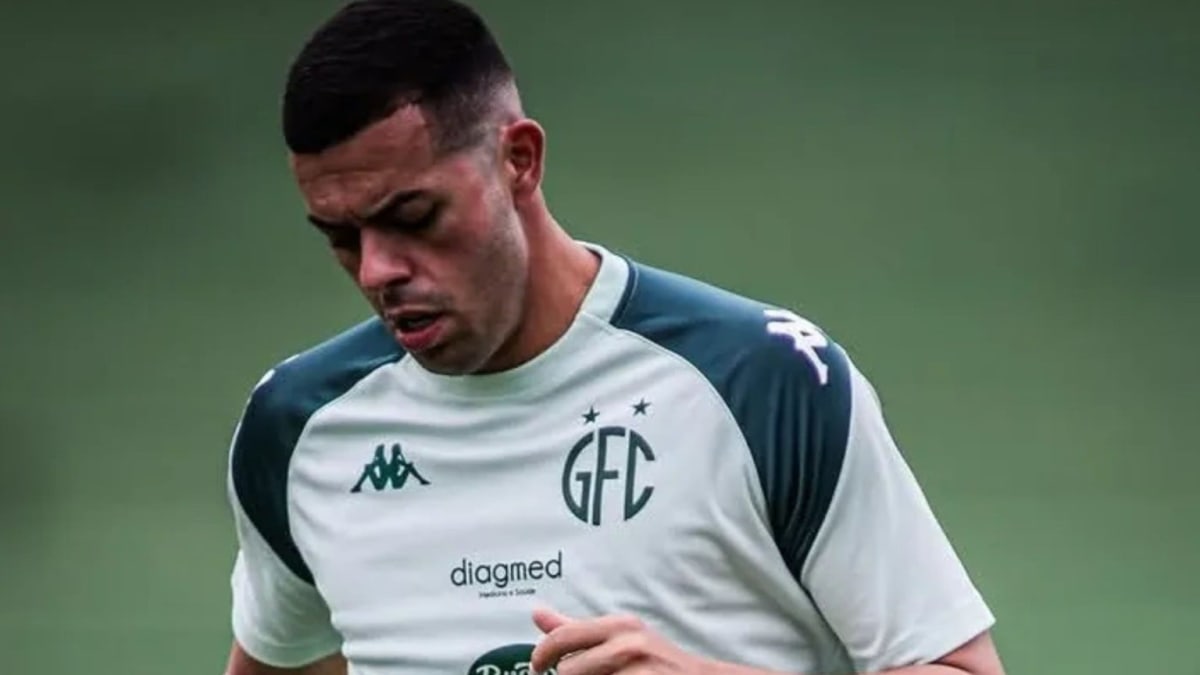 Dentinho assina com o Caxias até o fim da Série C do Campeonato Brasileiro
