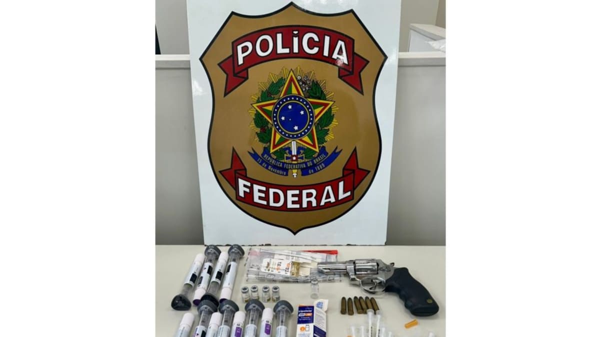 Polícia cumpre mandados contra venda ilegal de medicamentos no Espírito Santo e Bahia