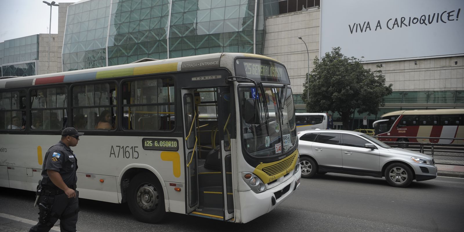 Rodoviários do Rio mantêm estado de greve e aguardam negociação