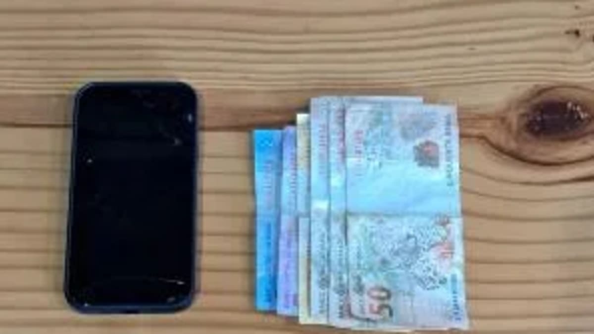 Suspeito é preso com cocaína pronta para venda no Centro de Timbó