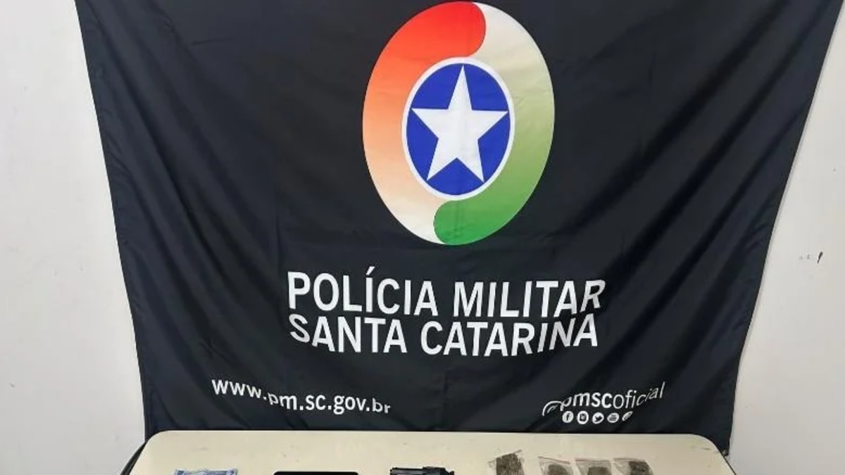 PM prende dois homens após disparos e desarticula ponto de tráfico em Pomerode