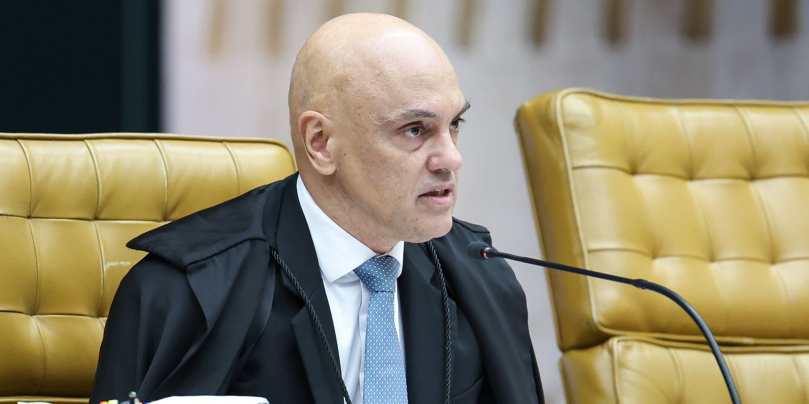PF faz busca na casa de Bolsonaro por armas não entregues