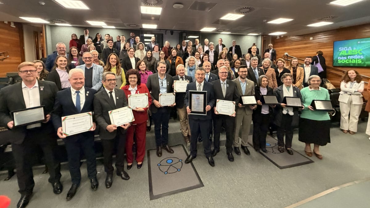 Hospital São José é homenageado na Alesc pelos 90 anos em Jaraguá do Sul