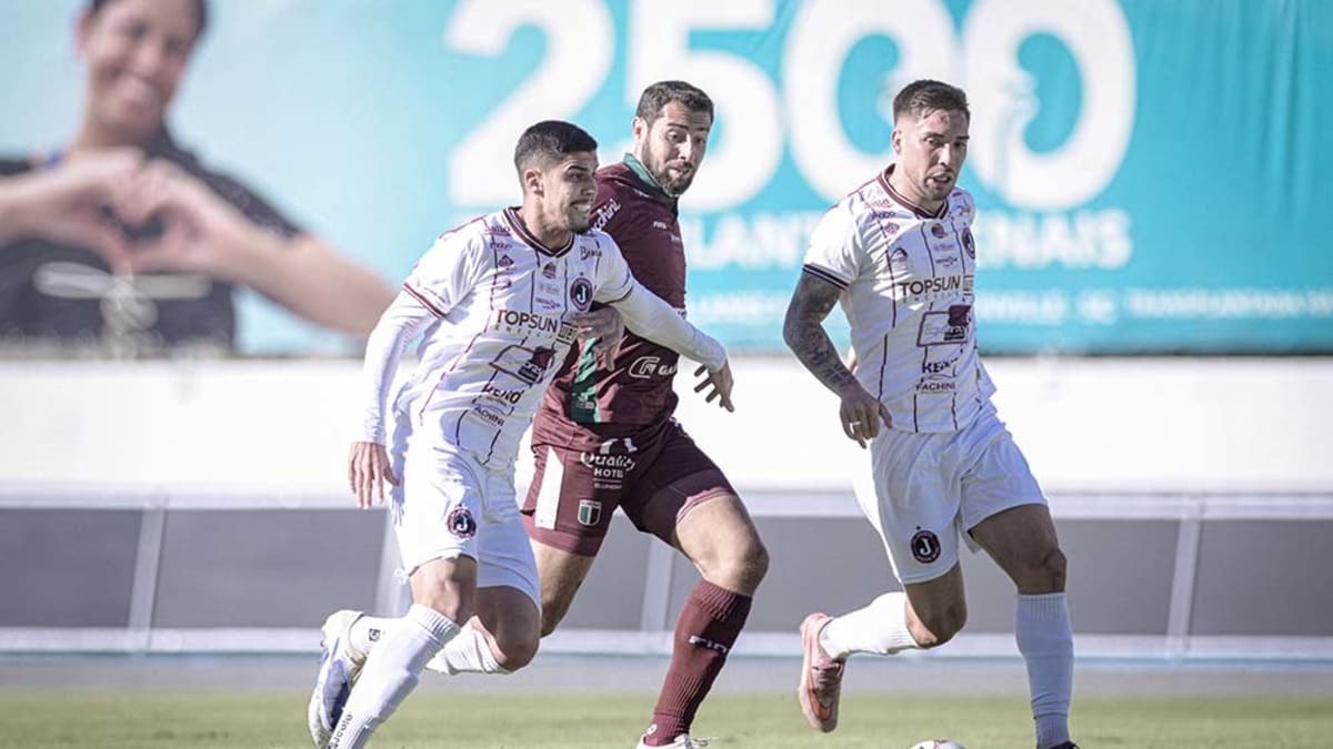 Juventus empata com Blumenau e segue na zona de rebaixamento na Série B catarinense