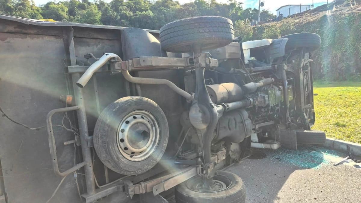 Acidente na BR-470 em Garibaldi deixa motorista levemente ferido e causa lentidão