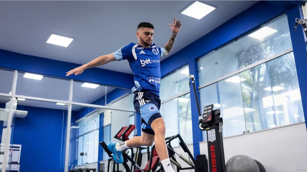 Atacante Pec escolhe Cruzeiro para retorno ao futebol brasileiro após investimento de R$ 60 milhões
