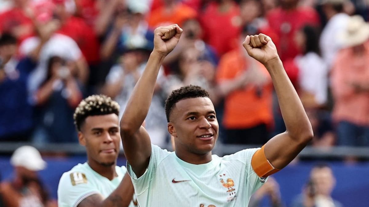 França vence Marrocos por 2 a 0 e avança às semifinais da Copa do Mundo
