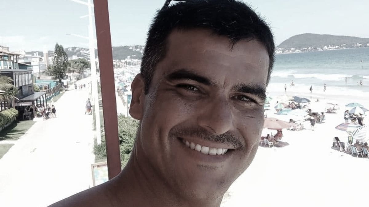 Guarda-vidas morre em acidente de moto na Avenida Governador Celso Ramos, em Bombinhas