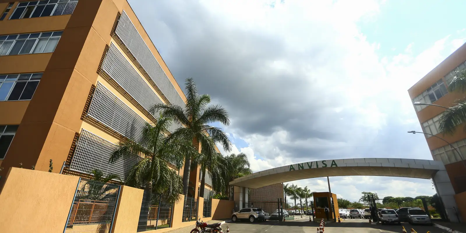 Anvisa apreende lotes falsificados do medicamento Mounjaro