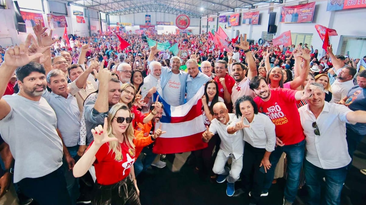 Governador Jerônimo destaca investimentos de R$ 2,6 bilhões no Sudoeste Baiano durante plenária em Vitória da Conquista