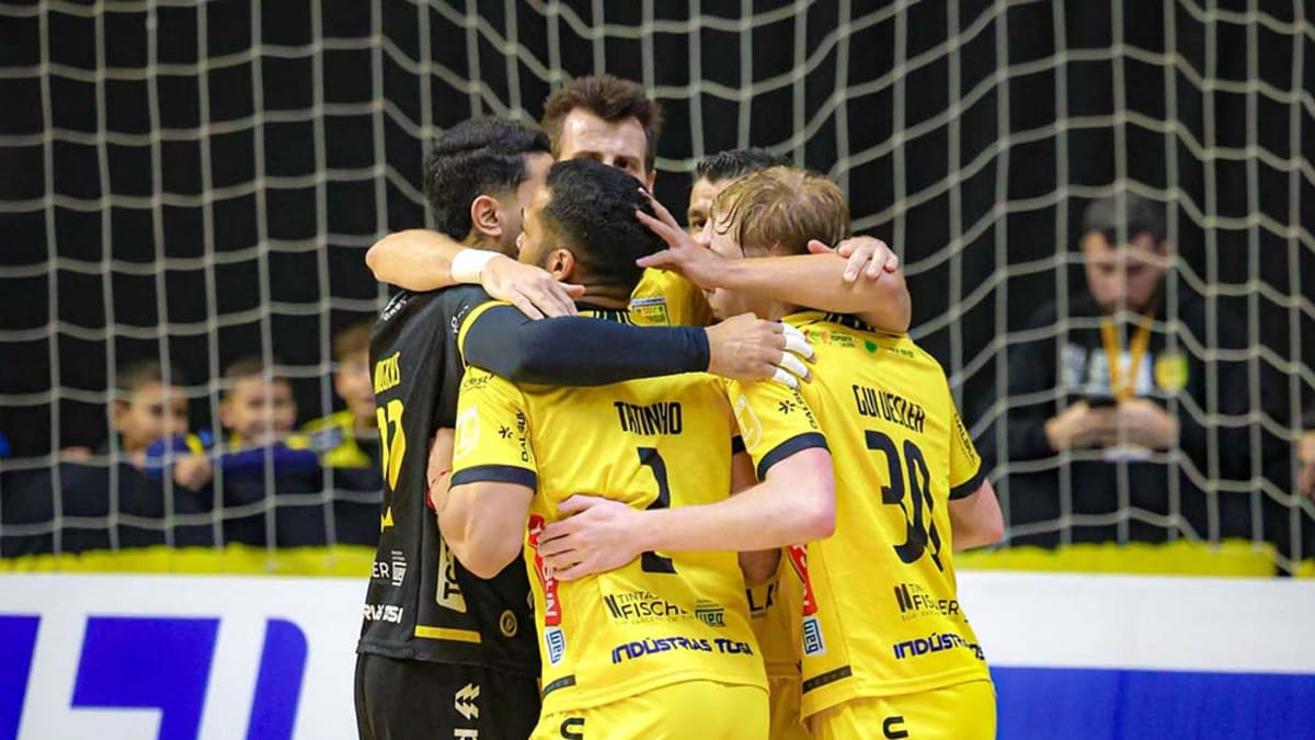 Jaraguá Futsal goleia São José e se aproxima do G-4 da Liga Nacional