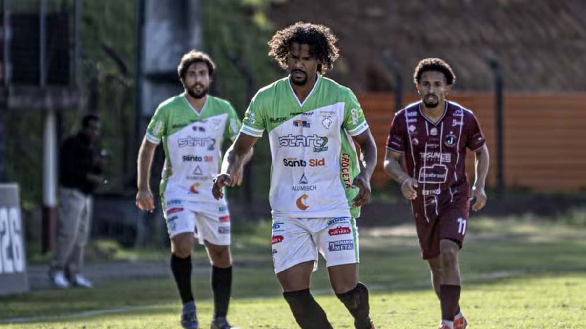 FCF suspende jogadores do SC Jaraguá por suspeita de manipulação na Série B