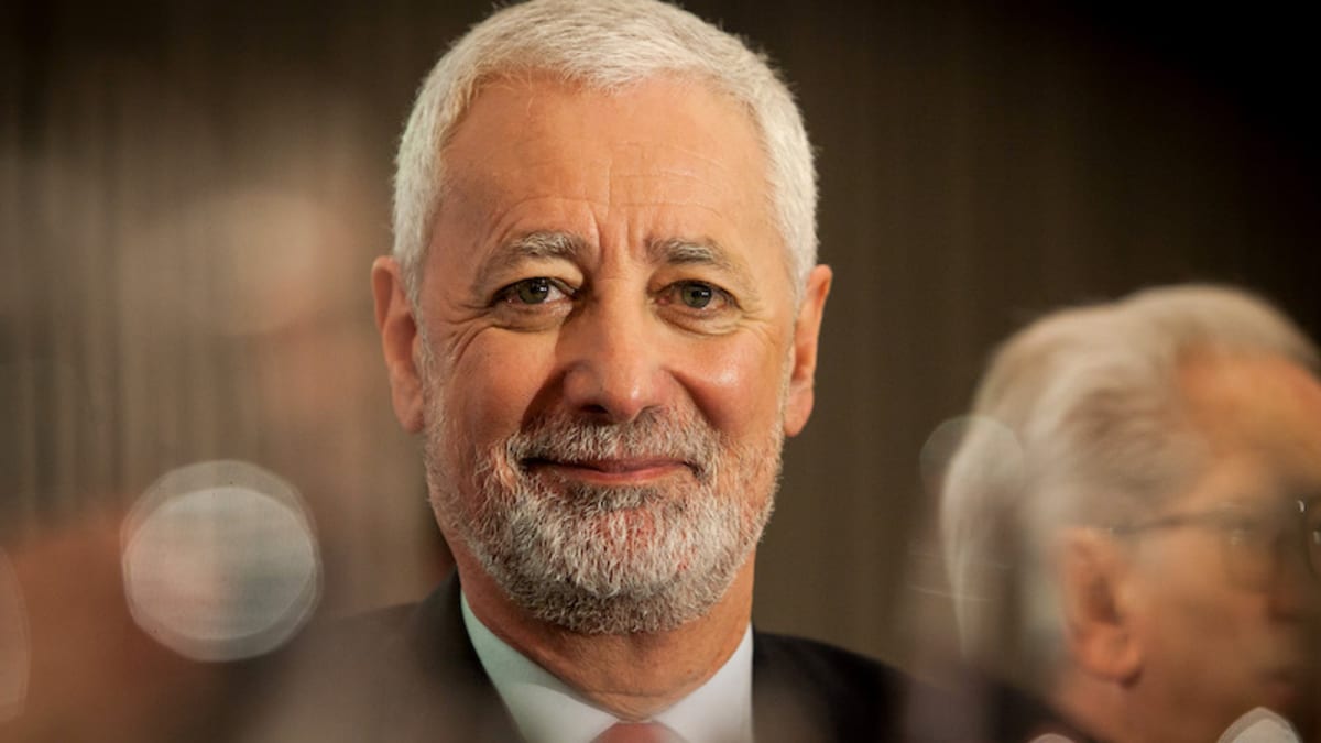 Professor António Nóvoa destaca desafios da educação e impacto do mercado na escola pública brasileira