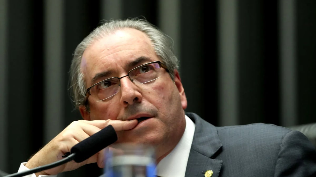 STF bloqueia mais de R$ 6 milhões em bens de Eduardo Cunha por suspeita de direcionamento irregular de emendas