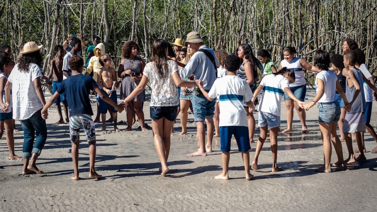 Projeto de música e valorização do mangue conscientiza alunos no Rio